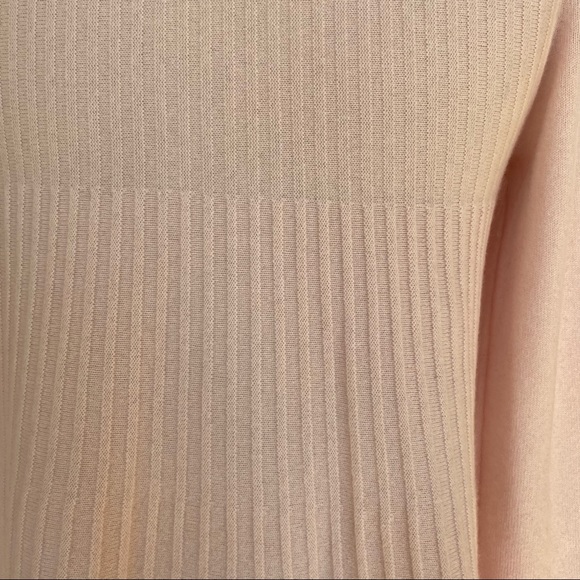 Pure cashmere in pales pink aline body size S EUC - Picture 4 of 5